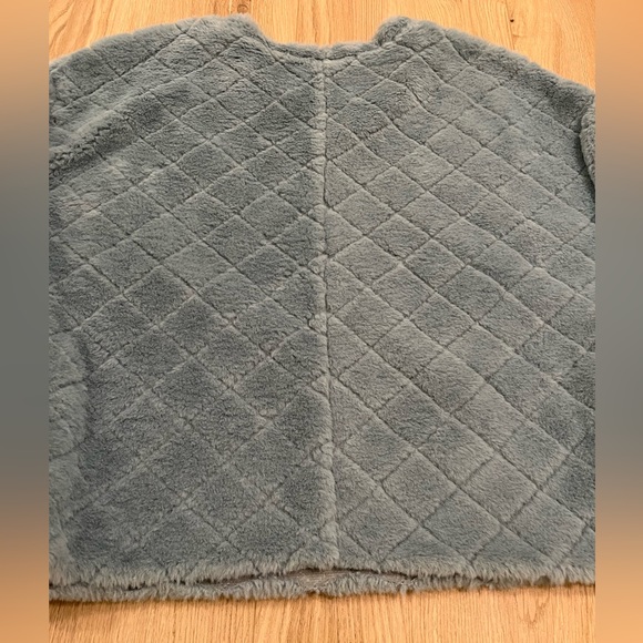 Zara cropped sweater size L - Picture 7 of 7